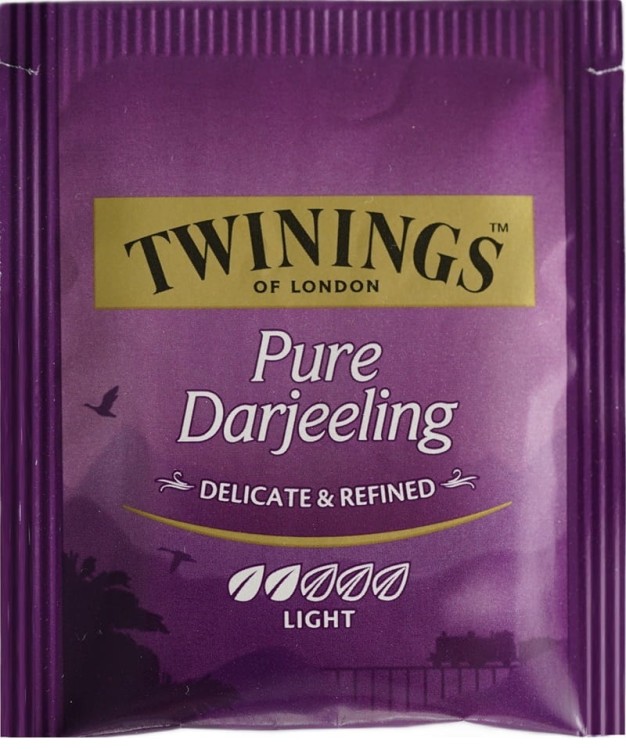 Twinings Pure Darjeeling -800×958